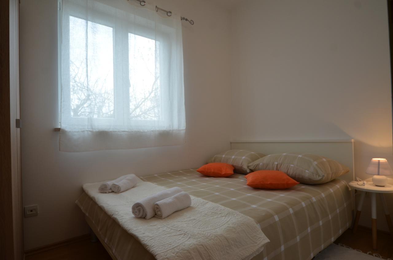 Big Dream Apartment Ровин Екстериор снимка